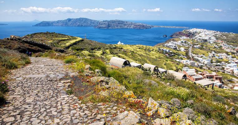 Walk From Fira to Oia